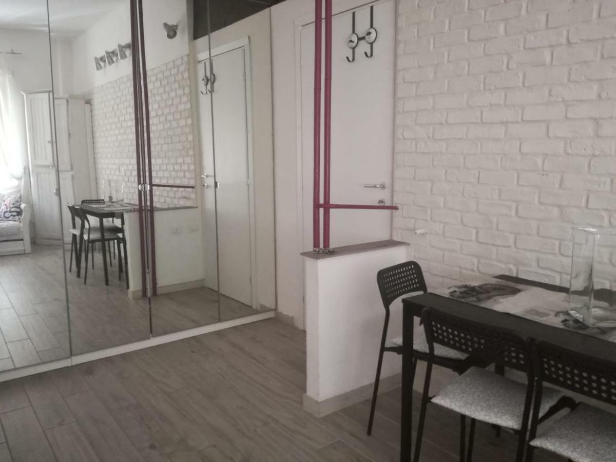 White Apartment Рим Екстер'єр фото